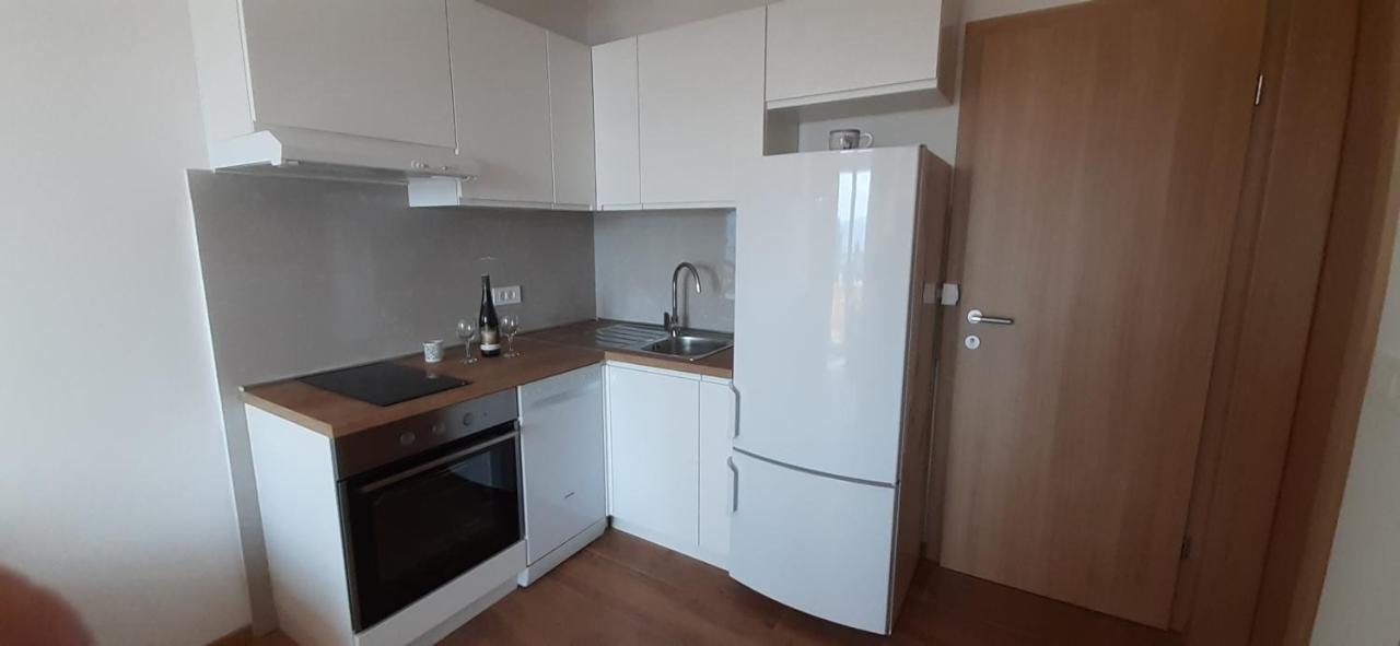 Apartmani Babic Dugi Rat Eksteriør billede