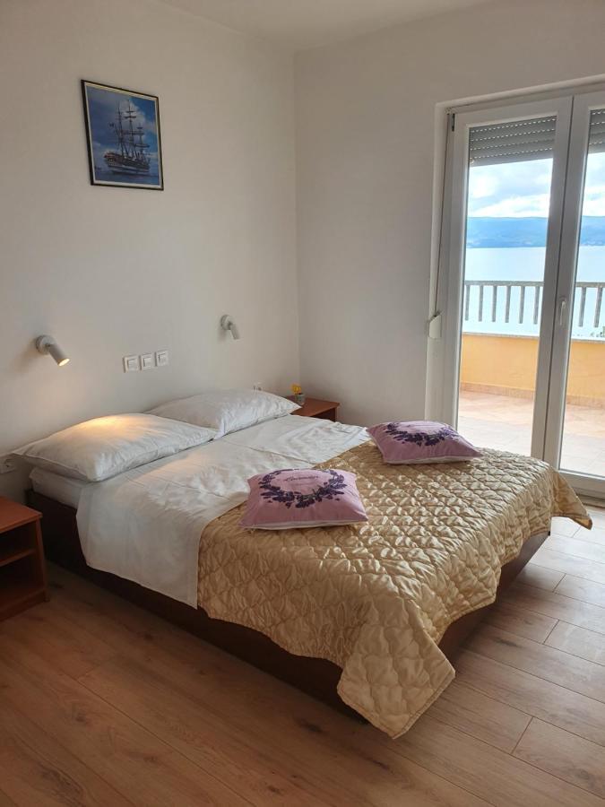 Apartmani Babic Dugi Rat Eksteriør billede